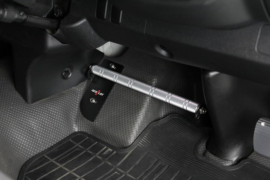 ハイエース　フットレストバー　未使用品　標準ボディ用 トヨタ 【M's】 ハイエース 200系 標準ボディ 1〜6型 AT車